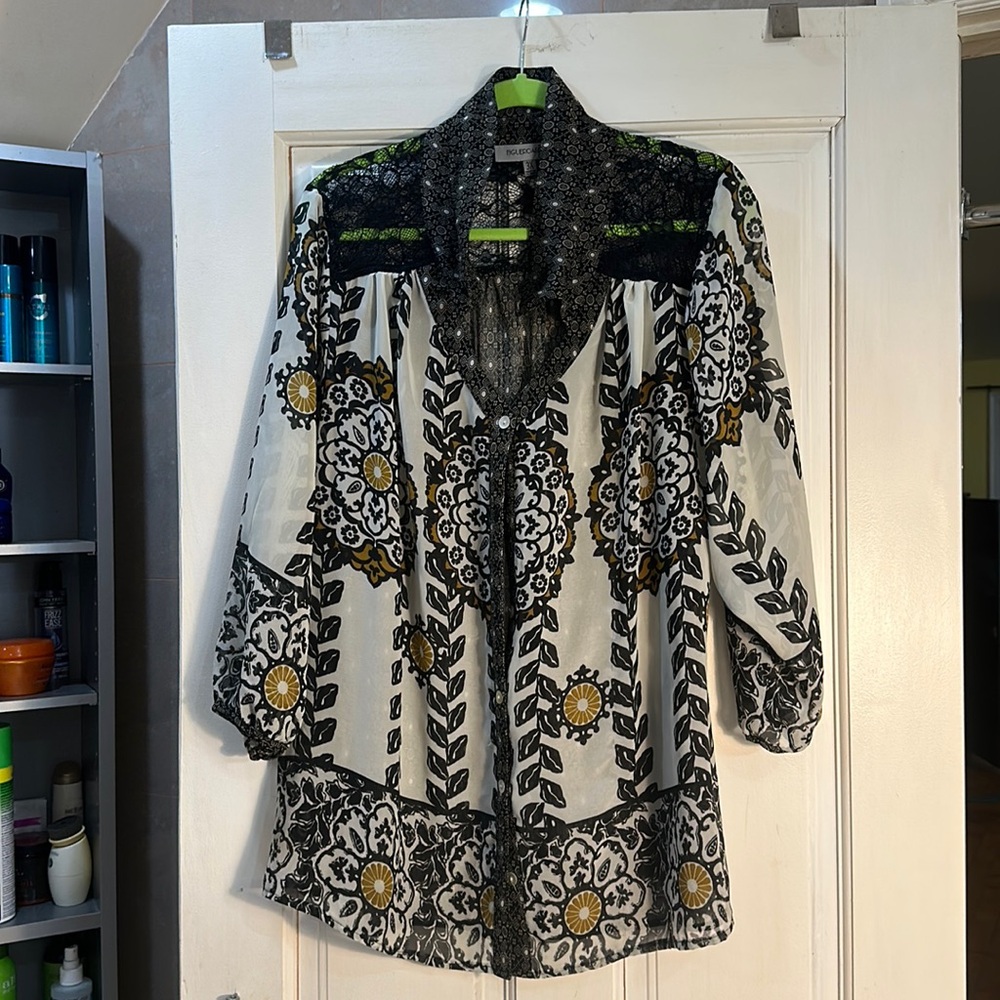 Women blouse